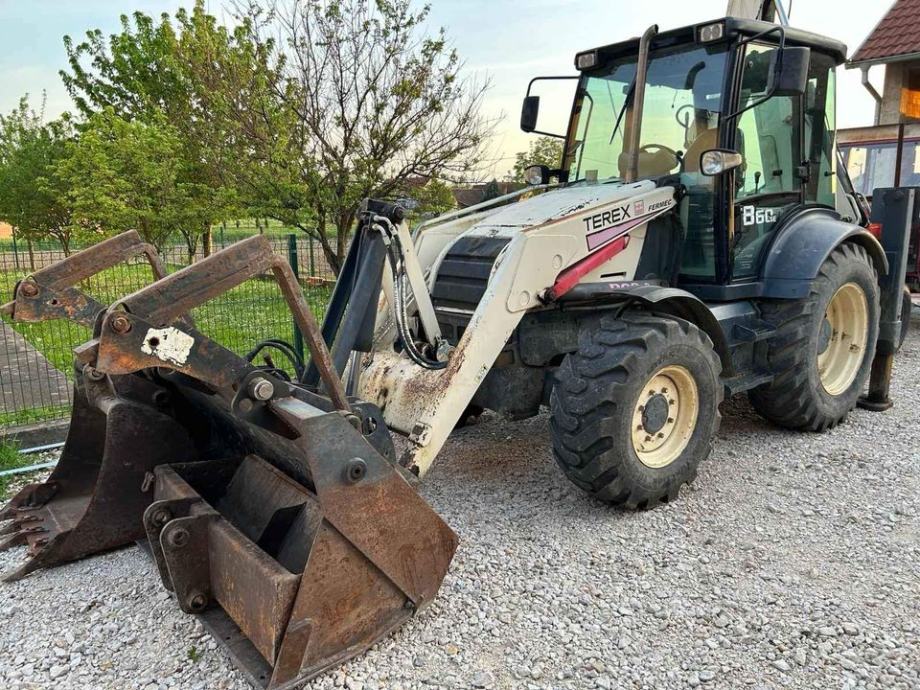Terex 860 SE građevinska kombinirka